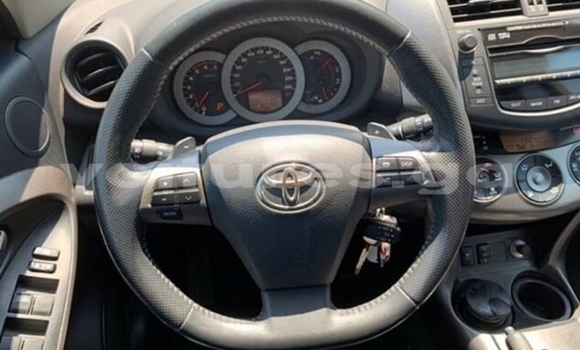 Acheter Occasion Voiture Toyota RAV4 Blanc à Libreville, Estuaire Acheter Occasion Voiture Toyota RAV4 Blanc à Libreville, Estuaire
