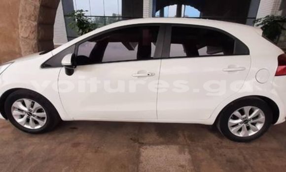 Buy New Kia Pride White Car in Libreville in Estuary Buy New Kia Pride White Car in Libreville in Estuary