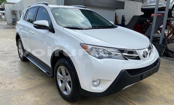 Acheter Occasion Voiture Toyota RAV4 Blanc à Libreville, Estuaire Acheter Occasion Voiture Toyota RAV4 Blanc à Libreville, Estuaire