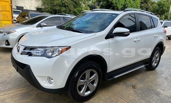 Acheter Occasion Voiture Toyota RAV4 Blanc à Libreville, Estuaire Acheter Occasion Voiture Toyota RAV4 Blanc à Libreville, Estuaire