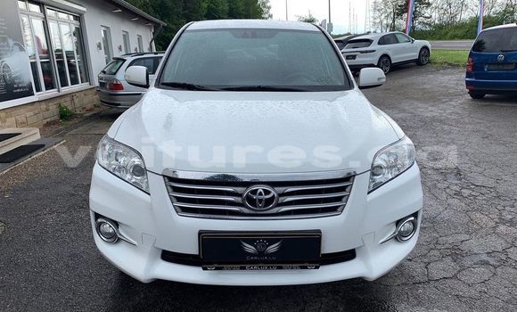 Acheter Occasion Voiture Toyota RAV4 Blanc à Libreville, Estuaire Acheter Occasion Voiture Toyota RAV4 Blanc à Libreville, Estuaire