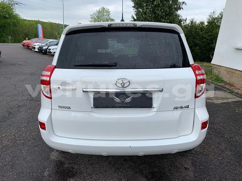 Big with watermark toyota rav4 estuaire libreville 7571