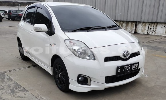 Acheter Occasion Voiture Toyota Yaris Blanc à Libreville, Estuaire Acheter Occasion Voiture Toyota Yaris Blanc à Libreville, Estuaire