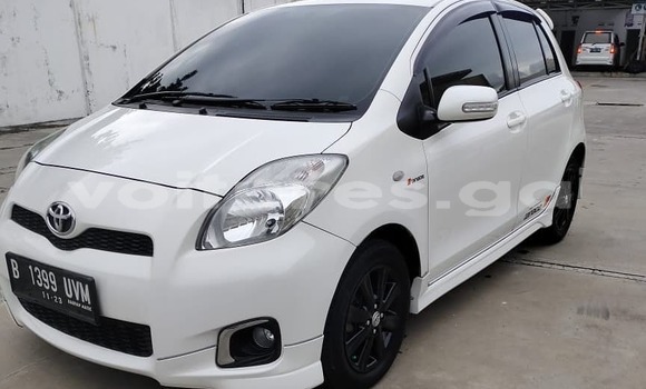 Acheter Occasion Voiture Toyota Yaris Blanc à Libreville, Estuaire Acheter Occasion Voiture Toyota Yaris Blanc à Libreville, Estuaire