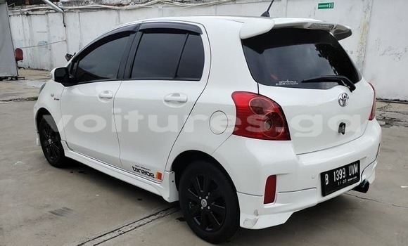 Acheter Occasion Voiture Toyota Yaris Blanc à Libreville, Estuaire Acheter Occasion Voiture Toyota Yaris Blanc à Libreville, Estuaire