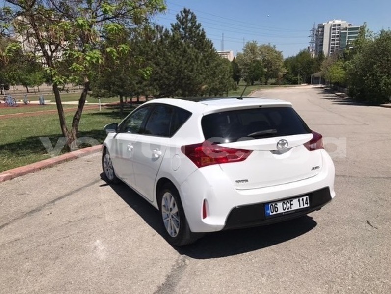 Big with watermark toyota auris estuaire libreville 7578