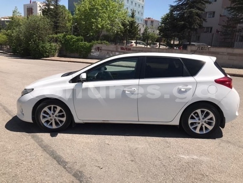 Big with watermark toyota auris estuaire libreville 7578