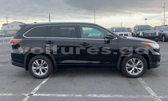 Buy Used Toyota Highlander Black Car in Lastoursville in Ogooue-Lolo Buy Used Toyota Highlander Black Car in Lastoursville in Ogooue-Lolo