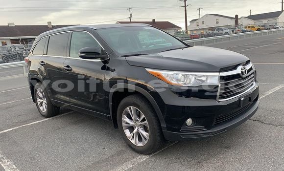 Buy Used Toyota Highlander Black Car in Lastoursville in Ogooue-Lolo Buy Used Toyota Highlander Black Car in Lastoursville in Ogooue-Lolo