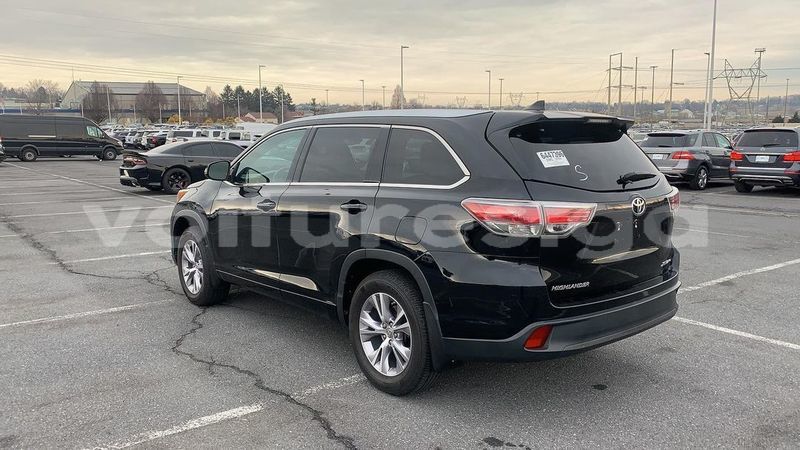 Big with watermark toyota highlander ogooue lolo lastoursville 7580