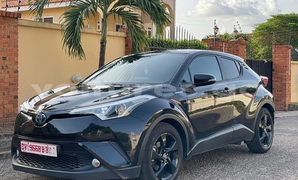 Buy Used Toyota C-HR Black Car in Libreville in Estuary Buy Used Toyota C-HR Black Car in Libreville in Estuary