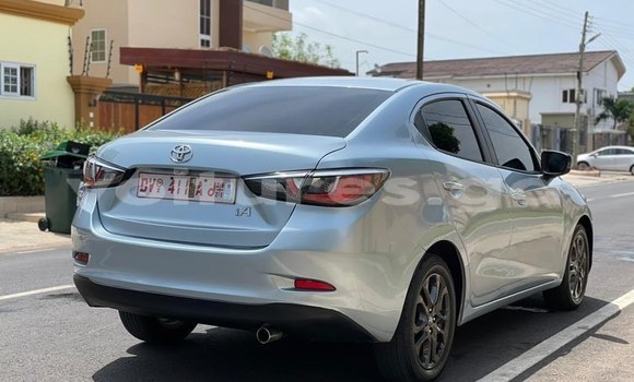 Buy Used Toyota Yaris Silver Car in Libreville in Estuary Buy Used Toyota Yaris Silver Car in Libreville in Estuary