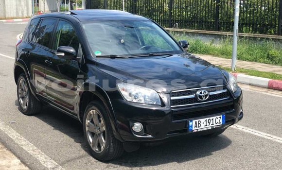 Buy Used Toyota RAV4 Black Car in Port Gentil in Ogooué-Maritime Buy Used Toyota RAV4 Black Car in Port Gentil in Ogooué-Maritime