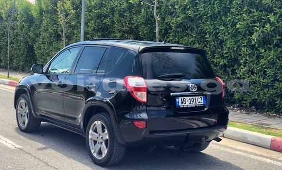 Buy Used Toyota RAV4 Black Car in Port Gentil in Ogooué-Maritime Buy Used Toyota RAV4 Black Car in Port Gentil in Ogooué-Maritime