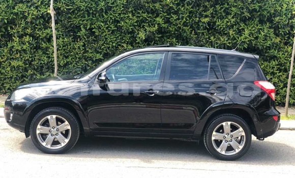 Buy Used Toyota RAV4 Black Car in Port Gentil in Ogooué-Maritime Buy Used Toyota RAV4 Black Car in Port Gentil in Ogooué-Maritime