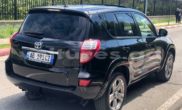 Buy Used Toyota RAV4 Black Car in Port Gentil in Ogooué-Maritime Buy Used Toyota RAV4 Black Car in Port Gentil in Ogooué-Maritime