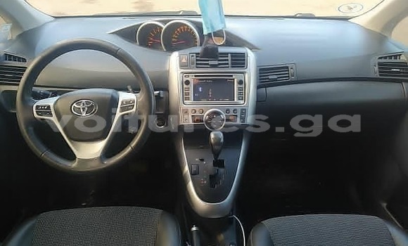 Buy Used Toyota Verso Silver Car in Mekambo in Ogooue-Ivindo Buy Used Toyota Verso Silver Car in Mekambo in Ogooue-Ivindo