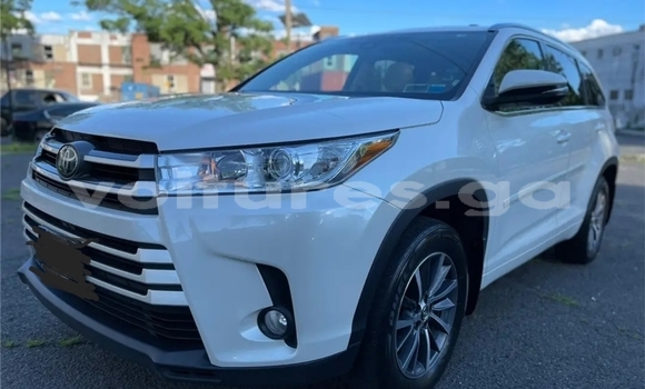 Buy Used Toyota Highlander White Car in Libreville in Estuary Buy Used Toyota Highlander White Car in Libreville in Estuary