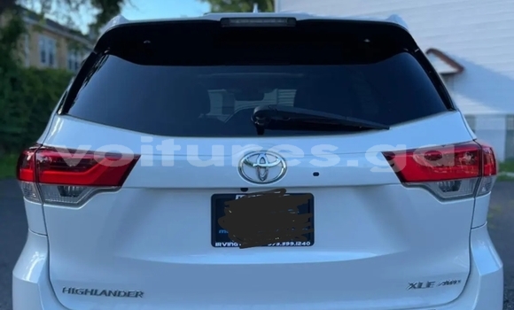 Buy Used Toyota Highlander White Car in Libreville in Estuary Buy Used Toyota Highlander White Car in Libreville in Estuary