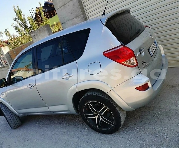 Big with watermark toyota rav4 estuaire libreville 7593