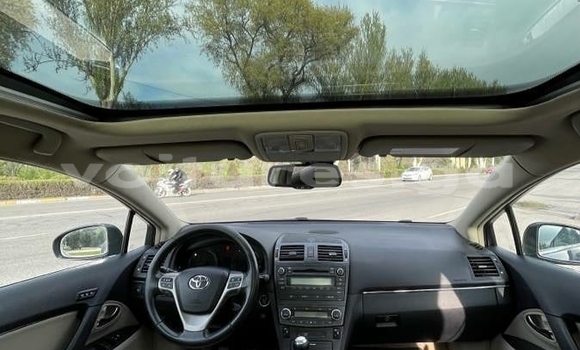 Buy Used Toyota Avensis White Car in Libreville in Estuary Buy Used Toyota Avensis White Car in Libreville in Estuary