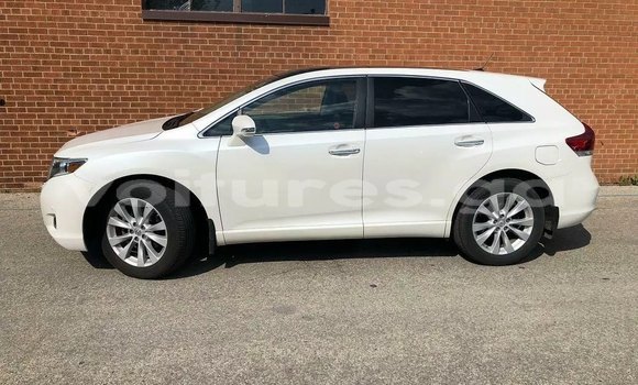 Buy Used Toyota Venza White Car in Libreville in Estuary Buy Used Toyota Venza White Car in Libreville in Estuary
