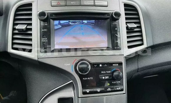 Buy Used Toyota Venza White Car in Libreville in Estuary Buy Used Toyota Venza White Car in Libreville in Estuary