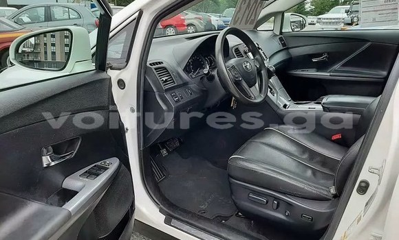 Buy Used Toyota Venza White Car in Libreville in Estuary Buy Used Toyota Venza White Car in Libreville in Estuary