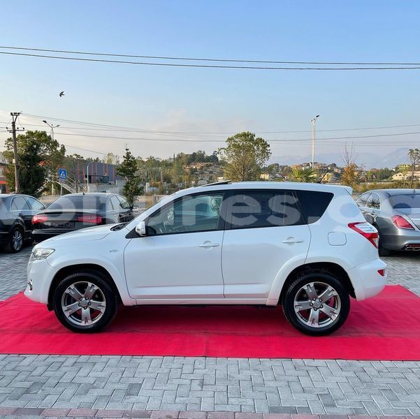 Big with watermark toyota rav4 ngounie ndende 7599