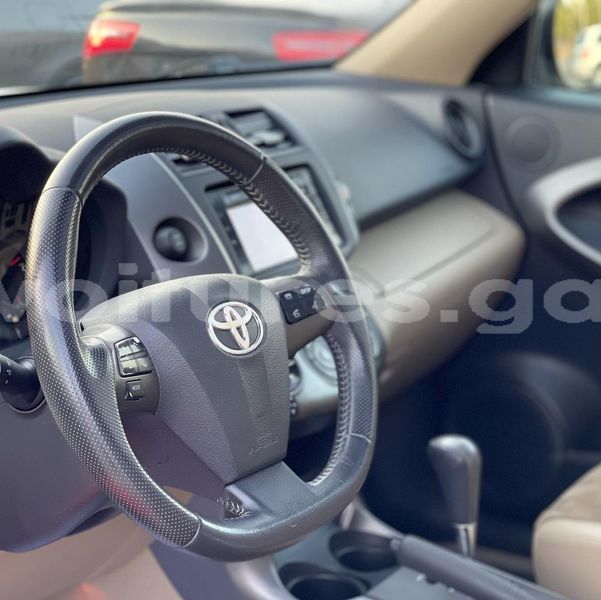 Big with watermark toyota rav4 ngounie ndende 7599
