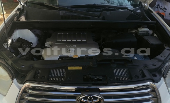 Acheter Occasion Voiture Toyota Highlander Blanc à Libreville, Estuaire Acheter Occasion Voiture Toyota Highlander Blanc à Libreville, Estuaire