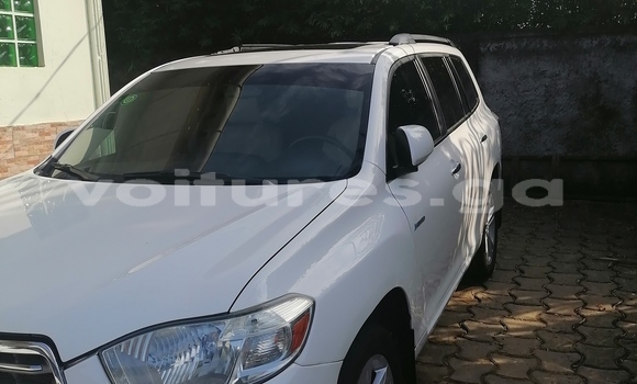 Buy Used Toyota Highlander White Car in Libreville in Estuary Buy Used Toyota Highlander White Car in Libreville in Estuary