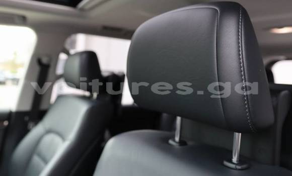 Sayi Imported Toyota Land Cruiser Azurfa Mota in Gamba a Ogooue-Maritime Sayi Imported Toyota Land Cruiser Azurfa Mota in Gamba a Ogooue-Maritime