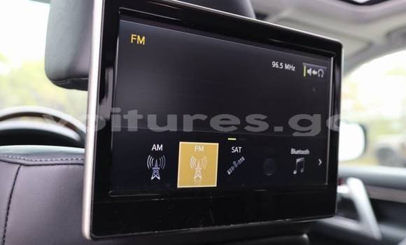 Sayi Imported Toyota Land Cruiser Azurfa Mota in Gamba a Ogooue-Maritime Sayi Imported Toyota Land Cruiser Azurfa Mota in Gamba a Ogooue-Maritime