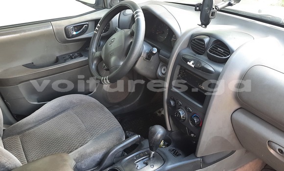 Acheter Occasion Voiture Hyundai Santa Fe Rouge à Libreville, Estuaire Acheter Occasion Voiture Hyundai Santa Fe Rouge à Libreville, Estuaire