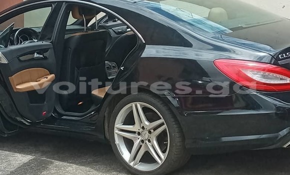 Acheter Occasion Voiture Mercedes Viano Noir à Libreville, Estuaire Acheter Occasion Voiture Mercedes Viano Noir à Libreville, Estuaire