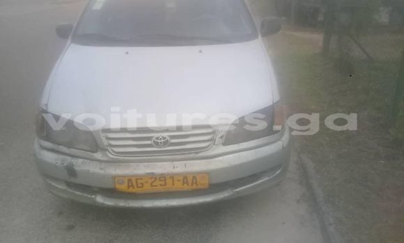 Buy Used Toyota Picnic Silver Car in Libreville in Estuary