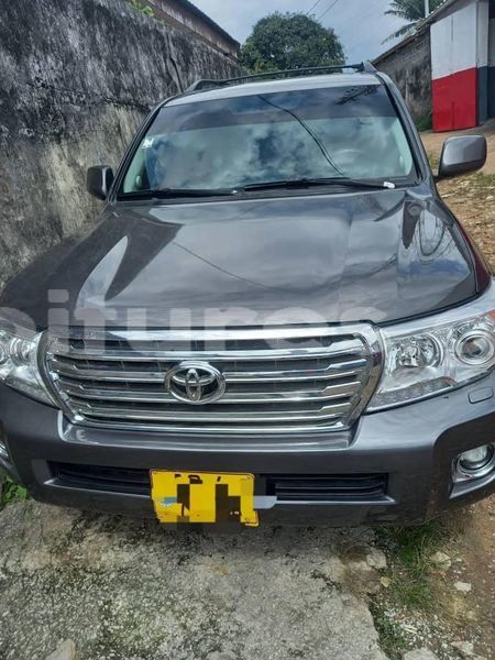 Big with watermark toyota land cruiser estuaire libreville 7656