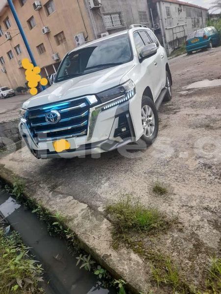 Big with watermark toyota land cruiser estuaire libreville 7657