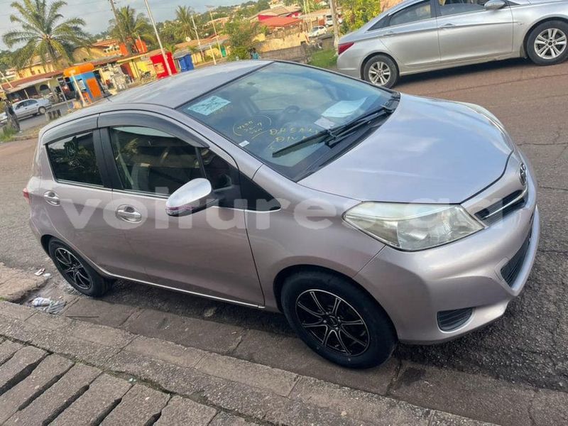 Big with watermark toyota yaris estuaire libreville 7660