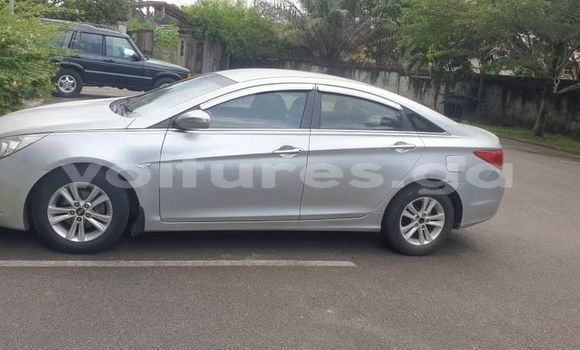 Acheter Occasion Voiture Hyundai Sonata Gris à Libreville, Estuaire Acheter Occasion Voiture Hyundai Sonata Gris à Libreville, Estuaire