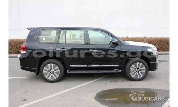 Acheter Import Voiture Toyota Land Cruiser Noir à Import - Dubai, Estuaire Acheter Import Voiture Toyota Land Cruiser Noir à Import - Dubai, Estuaire