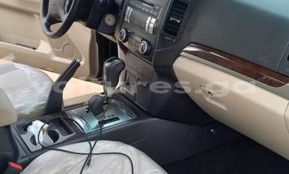 Sayi Na hannu Mitsubishi Pajero Black Mota in Libreville a estuary Sayi Na hannu Mitsubishi Pajero Black Mota in Libreville a estuary