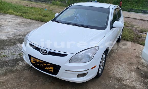 Acheter Occasion Voiture Hyundai i30 Blanc à Libreville, Estuaire Acheter Occasion Voiture Hyundai i30 Blanc à Libreville, Estuaire