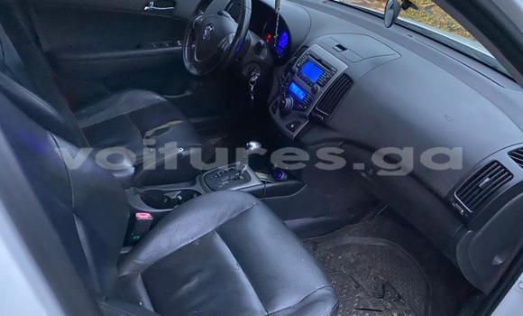 Acheter Occasion Voiture Hyundai i30 Blanc à Libreville, Estuaire Acheter Occasion Voiture Hyundai i30 Blanc à Libreville, Estuaire