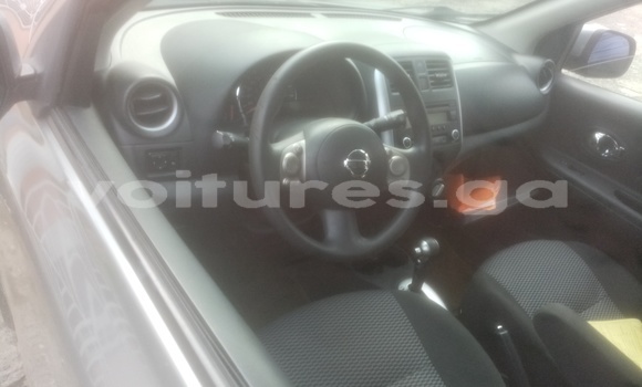 Sayi Na hannu Nissan Micra Azurfa Mota in Libreville a estuary Sayi Na hannu Nissan Micra Azurfa Mota in Libreville a estuary