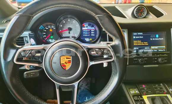 Buy Used Porsche Macan White Car in Libreville in Estuary Buy Used Porsche Macan White Car in Libreville in Estuary