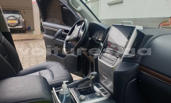 Buy Used Toyota Land Cruiser Black Car in Libreville in Estuary Buy Used Toyota Land Cruiser Black Car in Libreville in Estuary