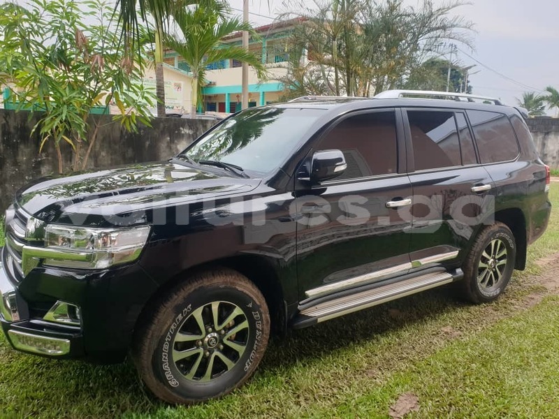 Big with watermark toyota land cruiser estuaire libreville 7686