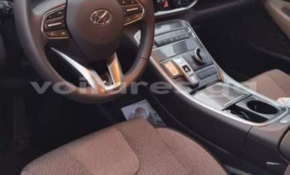 Buy Used Hyundai Santa Fe White Car in Libreville in Estuary Buy Used Hyundai Santa Fe White Car in Libreville in Estuary